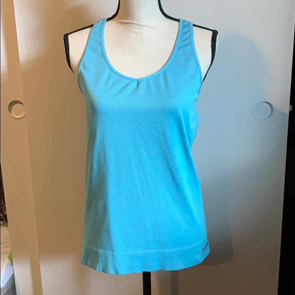 New balance tank